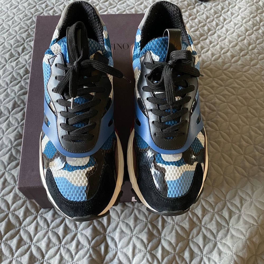 Valentino camouflage runner sneakers. Size 43